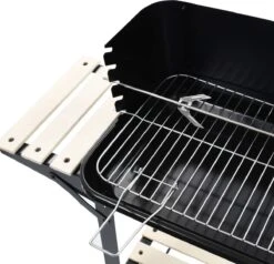 Verrijdbare Barbecue – Houtskool/Briketten - Verstelbare Grillplaat – Houten Tafel – Winscherm – Gewicht 5.9kg -Keukengrill Winkel 1200x1158 1