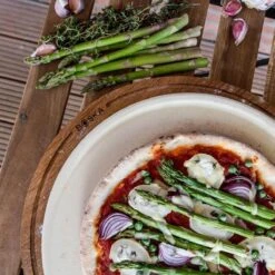 Boska Pizzaplank Friends L - BBQ Accessoires - Eikenhout - Handige Opvanggeul - Ø 34 Cm -Keukengrill Winkel 1200x1200 139