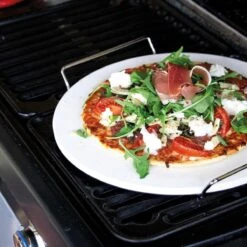 Pizzasteen BBQ & Oven | Pizzaplaat Voor De Lekkerste Bereiding Van Een Pizza Op Jouw Barbecue Of In De Oven | Pizza Stone Rond | Medium (33 Cm) -Keukengrill Winkel 1200x1200 181