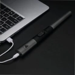 Oplaadbare Lange Elektrische Aansteker - Duurzame Plasma Aansteker – Luxe Aansteker - Inclusief Cadeauverpakking - BBQ – Kaarsen - Zwart 13 Oplaadbare Lange Elektrische Aansteker - Duurzame Plasma Aansteker – Luxe Aansteker - Inclusief Cadeauverpakking - BBQ – Kaarsen - Zwart -Keukengrill Winkel 1200x1200 244