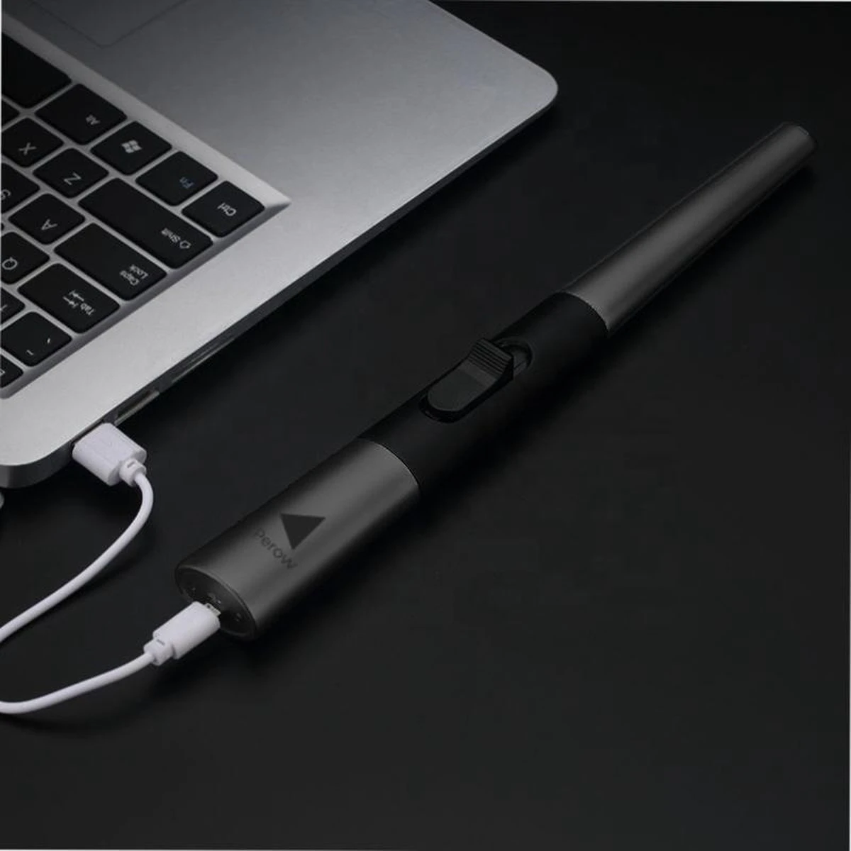 Oplaadbare Lange Elektrische Aansteker - Duurzame Plasma Aansteker – Luxe Aansteker - Inclusief Cadeauverpakking - BBQ – Kaarsen - Zwart 6 Oplaadbare Lange Elektrische Aansteker - Duurzame Plasma Aansteker – Luxe Aansteker - Inclusief Cadeauverpakking - BBQ – Kaarsen - Zwart - Afbeelding 6