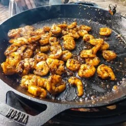 Valhal Outdoor Skillet / Plancha / Koekenpan - Gietijzer - Diameter 35cm, Twee Handvatten, VH35F 22 Valhal Outdoor Skillet / Plancha / Koekenpan - Gietijzer - Diameter 35cm, Twee Handvatten, VH35F -Keukengrill Winkel 1200x1200 268