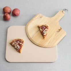 Buxibo 2in1 Pizzasteen - Voor BBQ & Oven - Inclusief Serveer Plank - Pizzabord/Pizzaplank - 30.5 X 38.1 X 1.4 Cm -Keukengrill Winkel 1200x1200 440