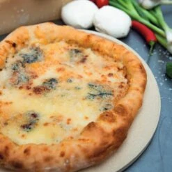 Boska Pizzasteen Deluxe - Voor Oven & BBQ - Knapperige Pizza's - Ø 29.5 Cm - BBQ Accessoires -Keukengrill Winkel 1200x1200 457