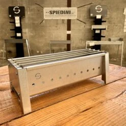 Spiedini Saté-bbq Bali 40 Mini - Kleine, Smalle Houtskoolbarbecue Met Horizontaal Rooster Voor Sate Of Andere Spiesjes - 40 Cm Lang, 11 Cm Breed, 14 Cm Hoog - Ideaal Voor Tuin- Of Open Haard, Of Balkon - Materiaal: Gealuminiseerd Ijzer -Keukengrill Winkel 1200x1200 533