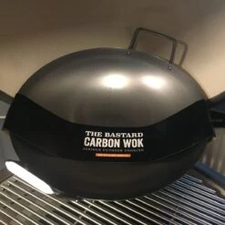 The Bastard Carbon Steel Wok -Keukengrill Winkel 1200x1200 617