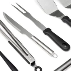 BBQ Gereedschapset - Opbergtas - BBQ Accessoires - BBQ Tang - BBQ Set - BBQ Borstel - BBQ Gereedschap - Roestvrij Staal -Keukengrill Winkel 1200x1200 815
