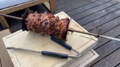BBQ Rotisserie Kebab Spiezen Set (universele Set Geschikt Voor De Meeste Rotisseries / BBQ Spitten) -Keukengrill Winkel 1200x675 2