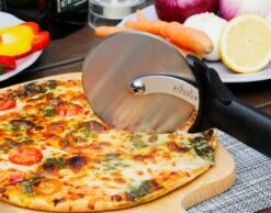 Bighorn Pizzaschep Voor BBQ En Oven-Inklapbare Handgreep -Pizzasnijder- Edelstaal -geschikt Als Broodschep En Ovenschep - SRPT01 -Keukengrill Winkel 1200x944 4