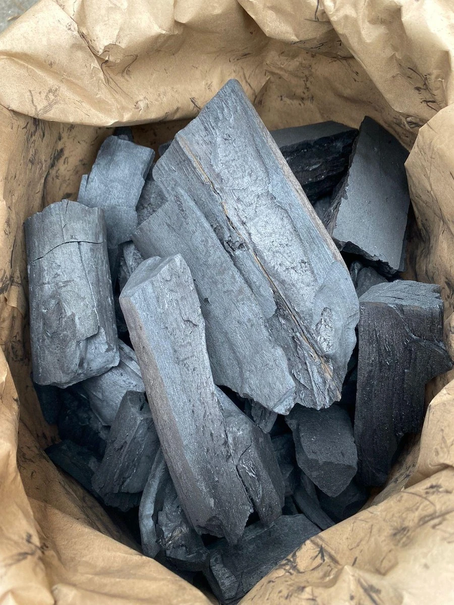 Freezing Coals - Eiken / Berken / Haagbeuk Met 5% Appel En Peren Houtskool - Houtskool - Zak à 10 Kg 3 Freezing Coals - Eiken / Berken / Haagbeuk Met 5% Appel En Peren Houtskool - Houtskool - Zak à 10 Kg - Afbeelding 3